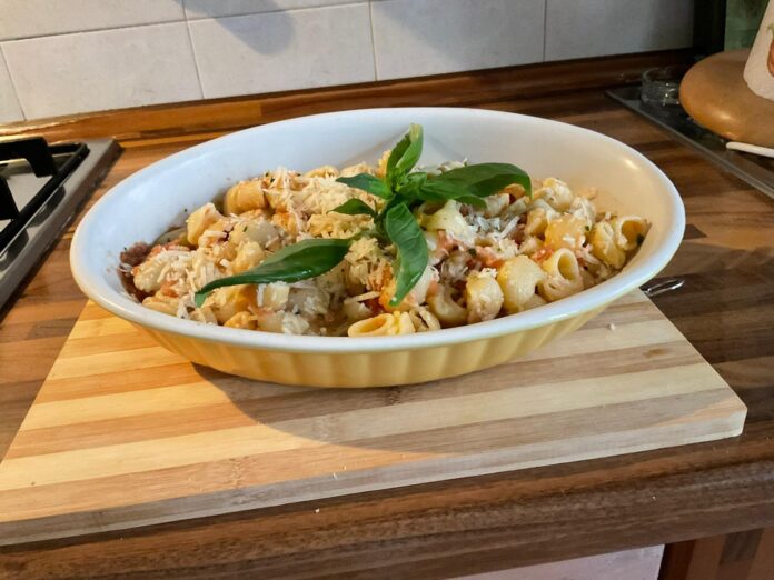 7 - Pasta con Salsa al Pomodoro Fresco - evidenza